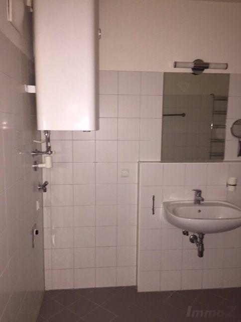 Zinshaus/Renditeobjekt zum Kaufen: 8045 Graz - Bad mit Waschmaschinen-Anschluß