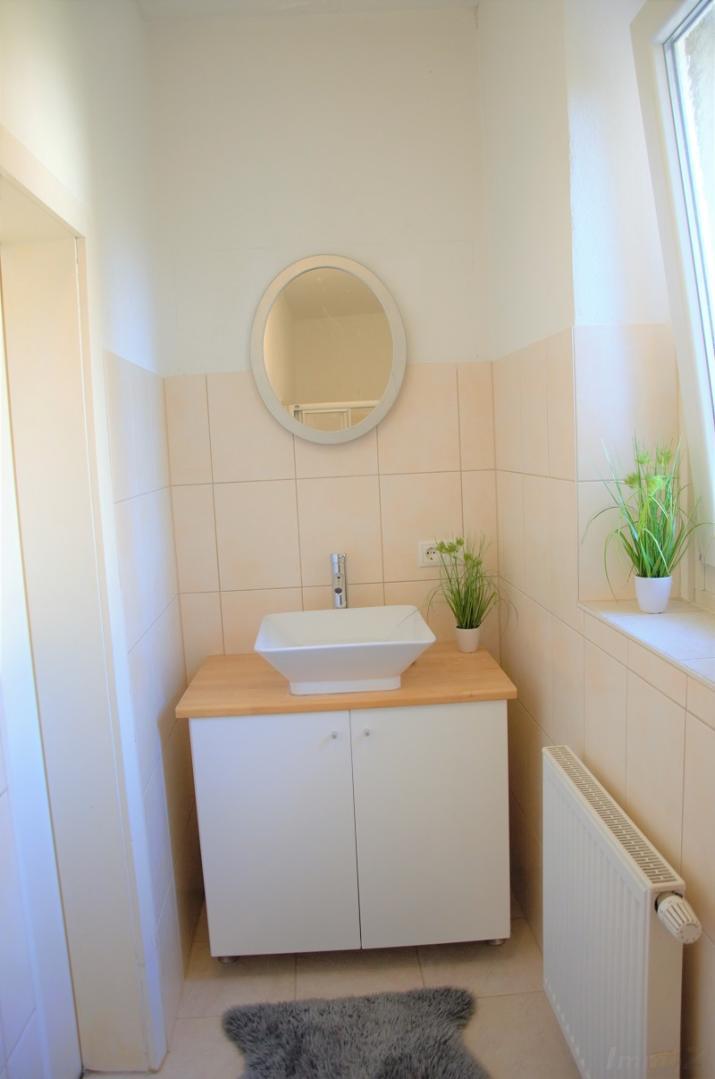 Wohnung zu mieten: 6067 Absam - Bad mit Fenster 