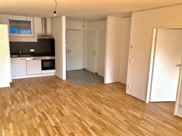 Wohnung zum Mieten: 8052 Graz - Blick Richtung Küche und Vorraum