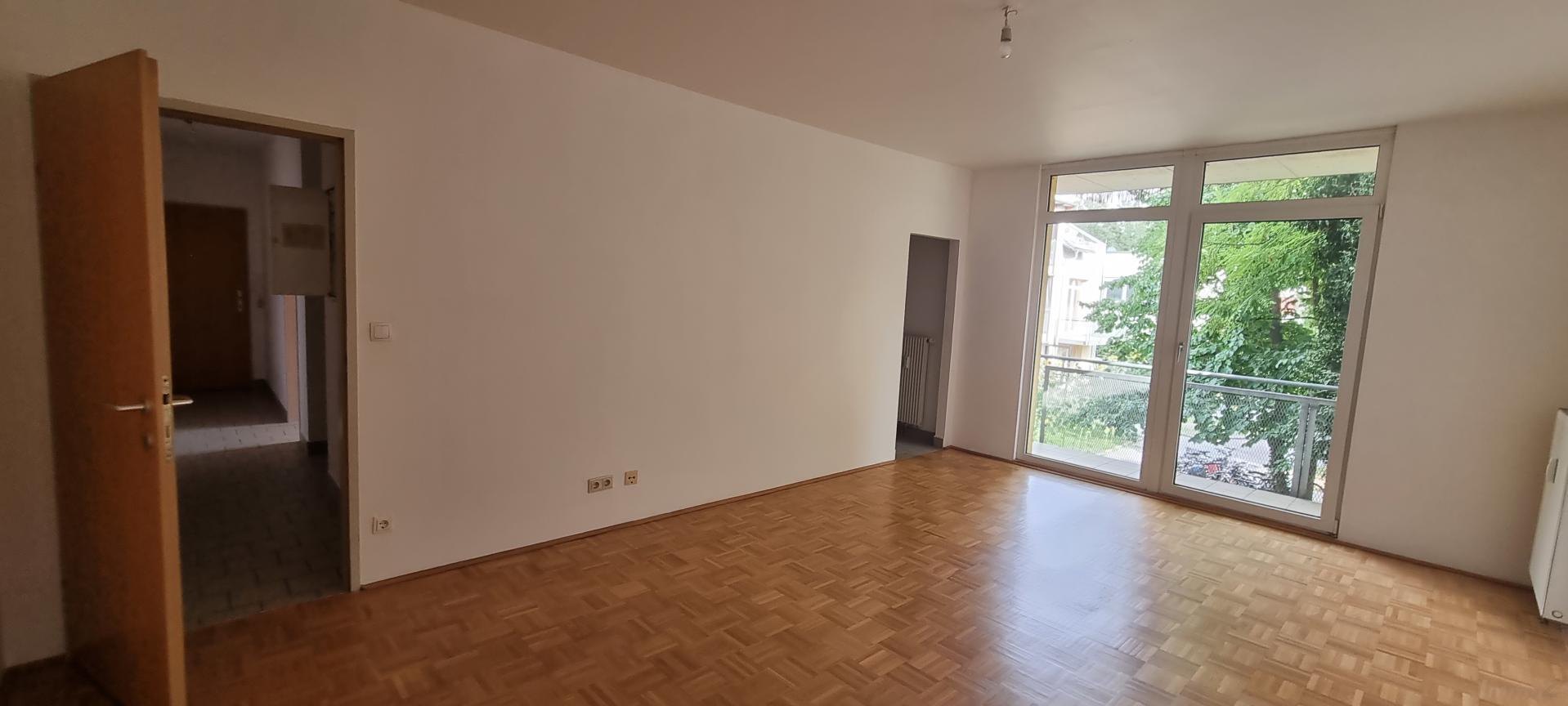 Wohnung zu mieten: 8020 Graz - Kalv134W12Wohnzimmer-Küchennische-Balkon