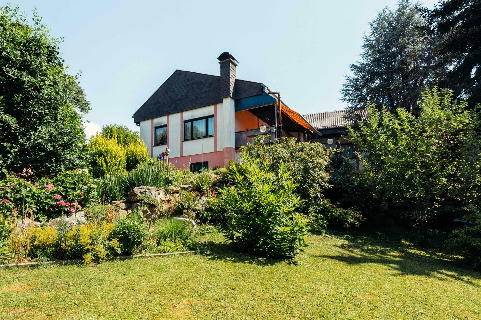 Haus zu kaufen: 8043 Graz - Westansicht