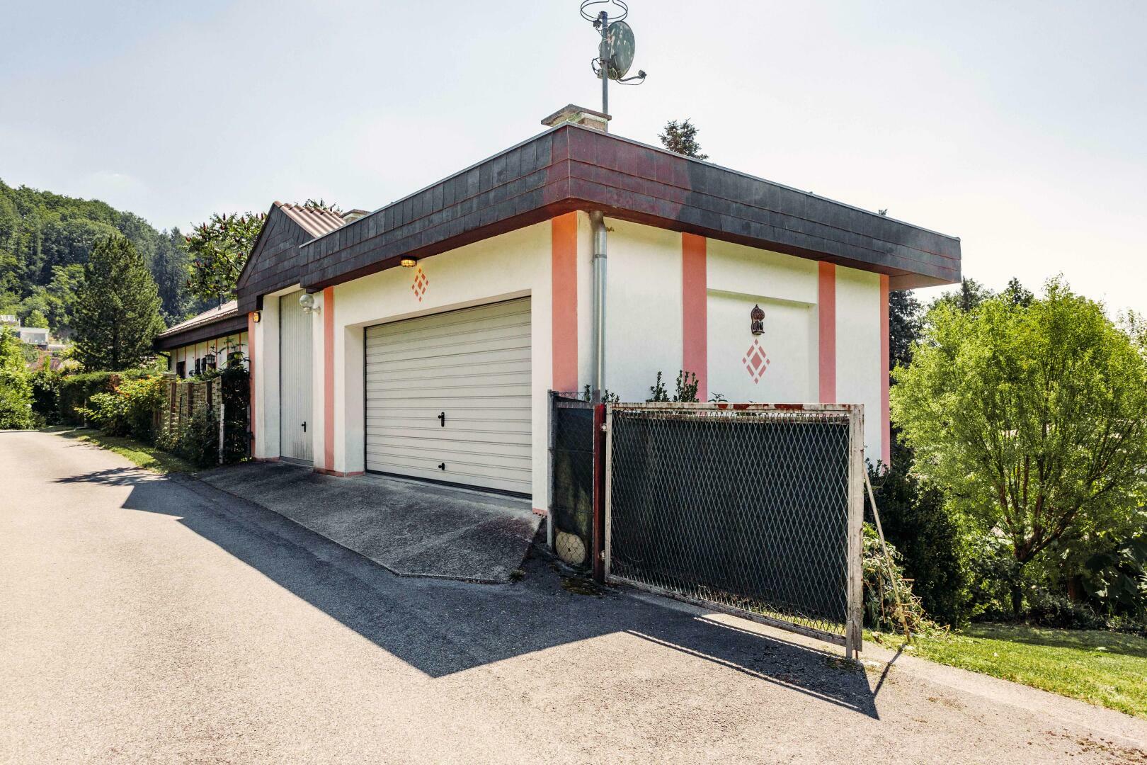 Haus zu kaufen: 8043 Graz - Garagen